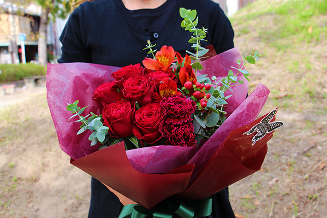 【いい夫婦の日】深紅の花束5000円